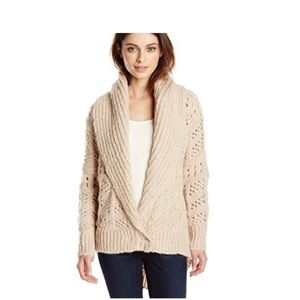 Women’s knitted sweater